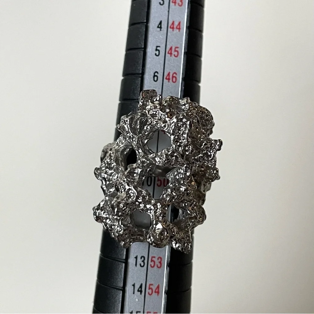 Vintage signed Vogue Brutalist freeform organic silvertone adjustable ring